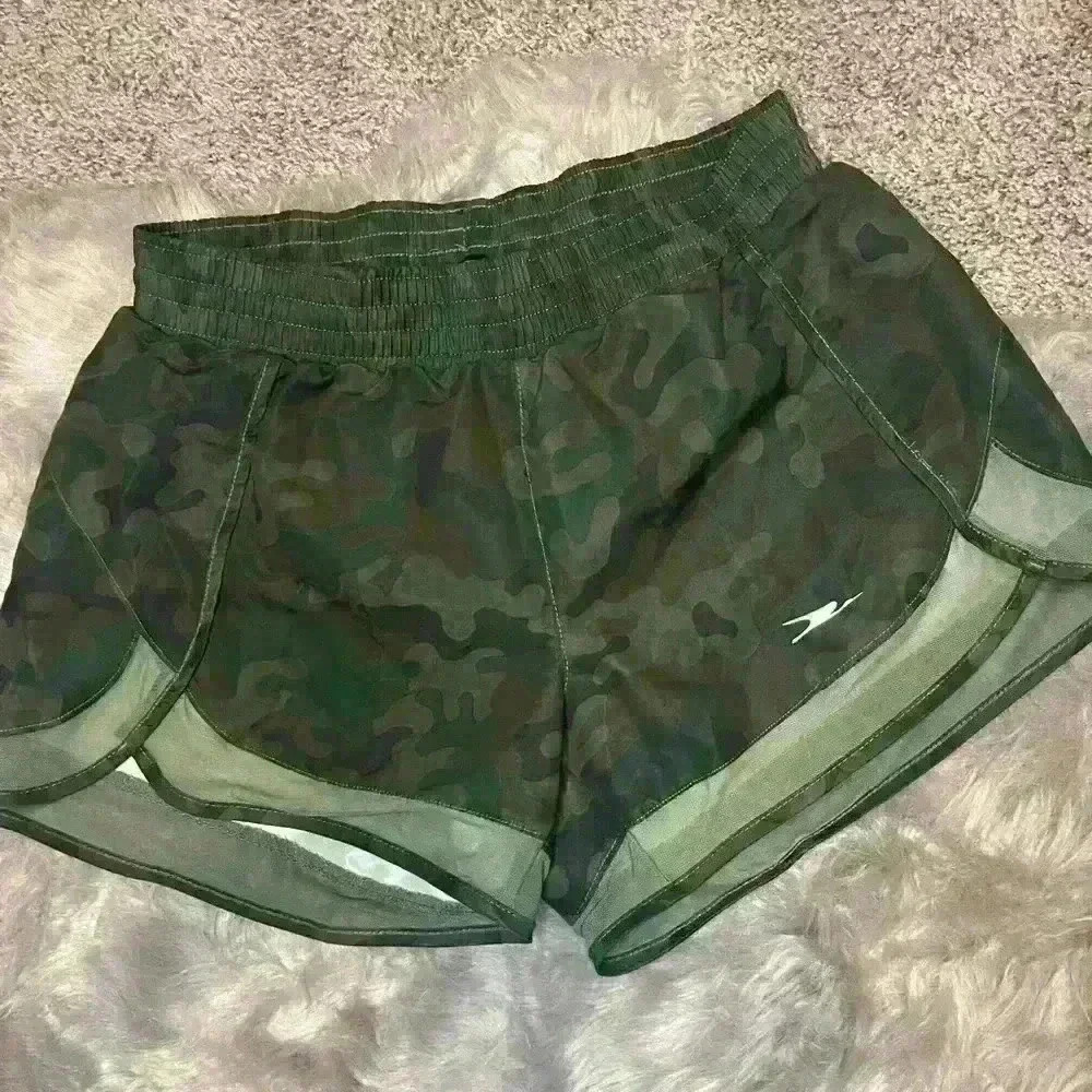 CRANE shorts size small hiking womens